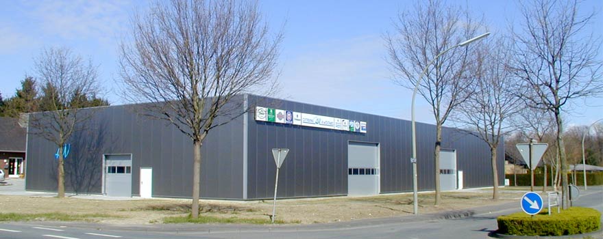 (c) Industriehallenbau.com